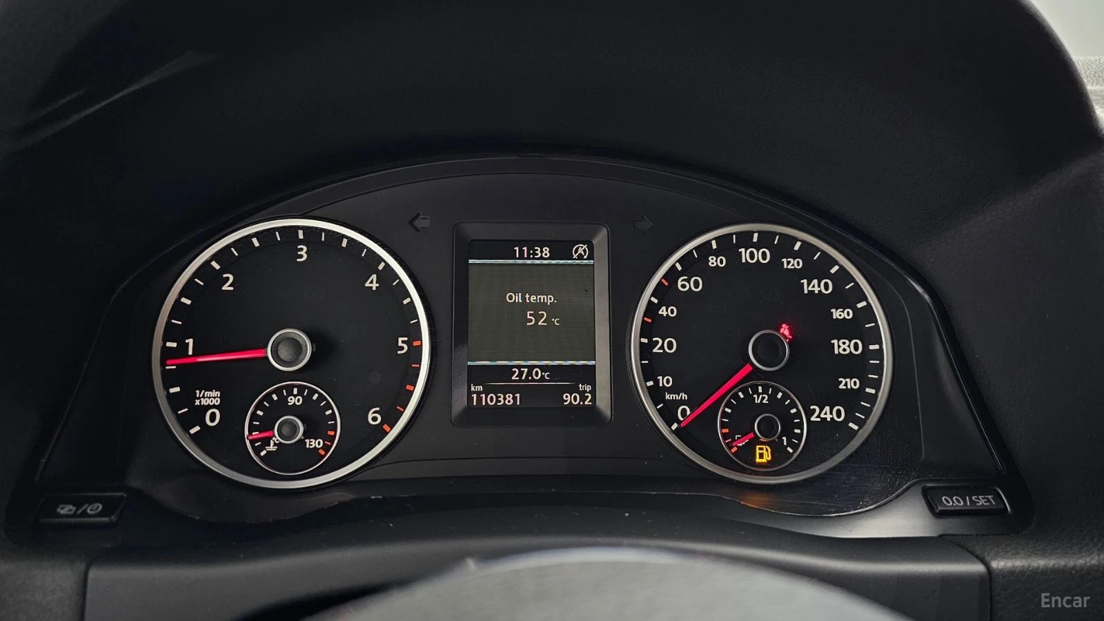 VW Tiguan 2.0 TDI R-Line* КОЖА* ПОДГРЕВ* ПАНО* КАМЕРА, снимка 6 - Автомобили и джипове - 55570431
