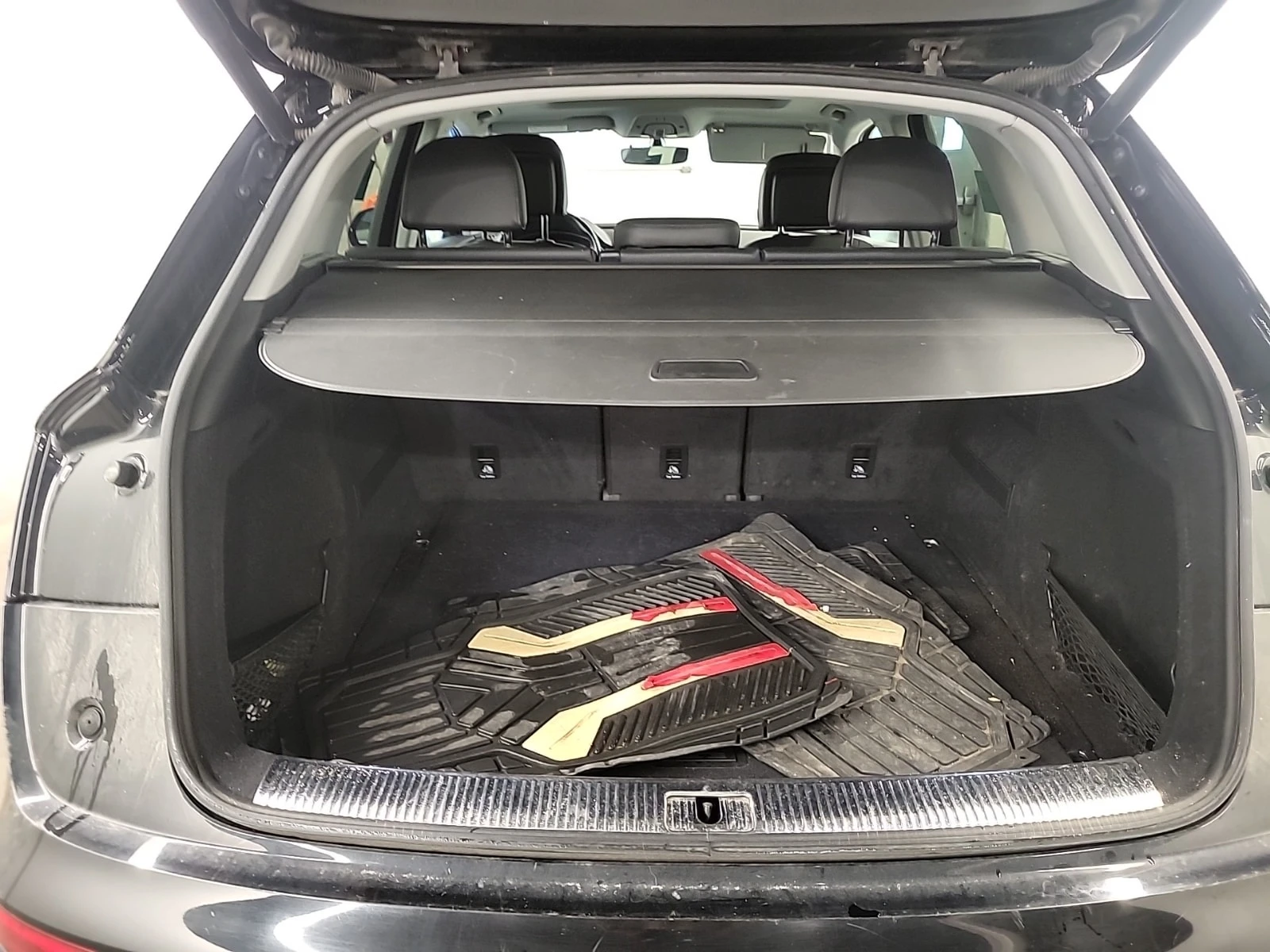 Audi Q5 * PROGRESSIV * CARFAX * БЕЗ ПЪРВОНАЧАЛНА ВНОСКА, снимка 15 - Автомобили и джипове - 55821903