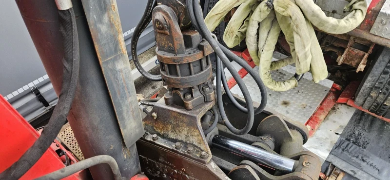 Man Tgs Кран Epsilon 2011г със щипка и ротатор, снимка 5 - Камиони - 52743970