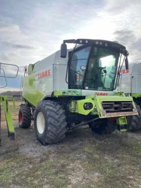      Claas Lexion 660