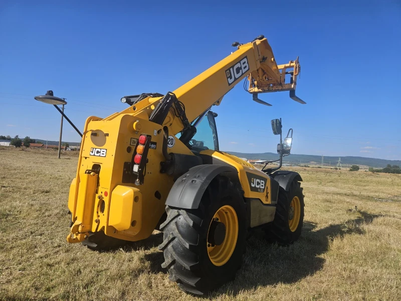 Телескопичен товарач JCB 550-80, снимка 5 - Селскостопанска техника - 39201197