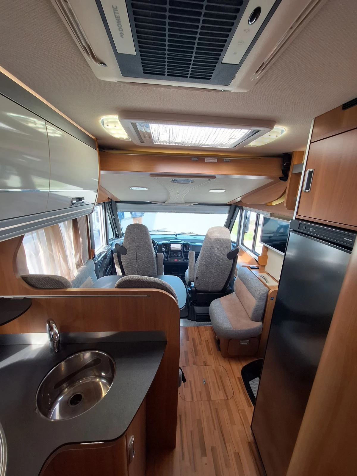 Кемпер Laika ECOVIP 612 Alde, снимка 10 - Каравани и кемпери - 53816618