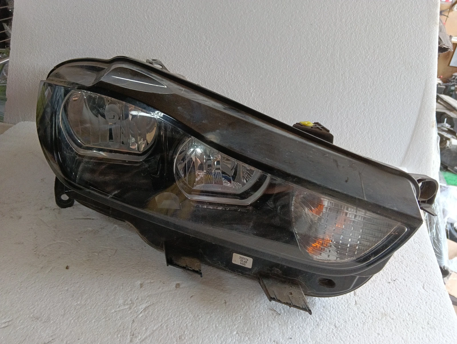 десен фар обикновен GX7313W029GD Jaguar XE