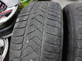 Гуми Зимни 245/45R18, снимка 3