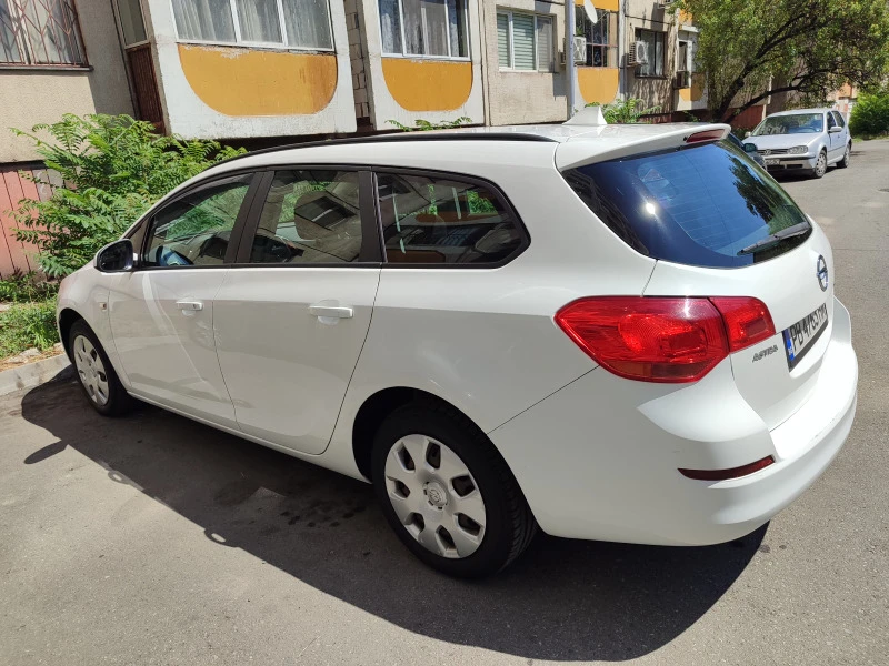 Opel Astra, снимка 3 - Автомобили и джипове - 47920484