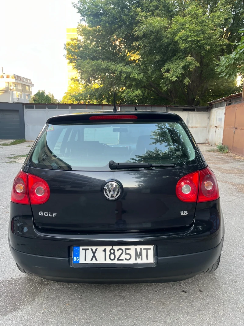 VW Golf 1.6, снимка 3 - Автомобили и джипове - 46994155