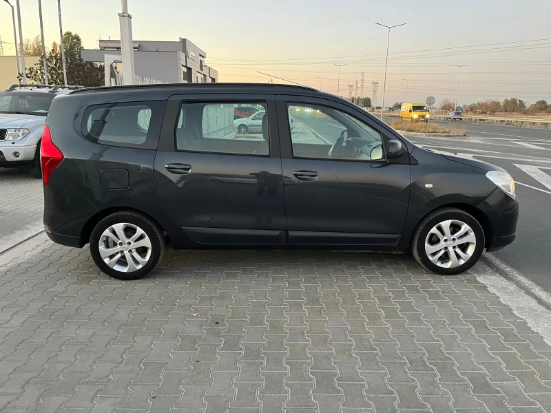 Dacia Lodgy 1.5 DCI 110k.c, снимка 4 - Автомобили и джипове - 47964445