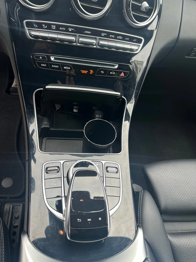 Mercedes-Benz C 220 AMG 43000KM!!!9G TRONIC 4 MATIC, снимка 14 - Автомобили и джипове - 48237130