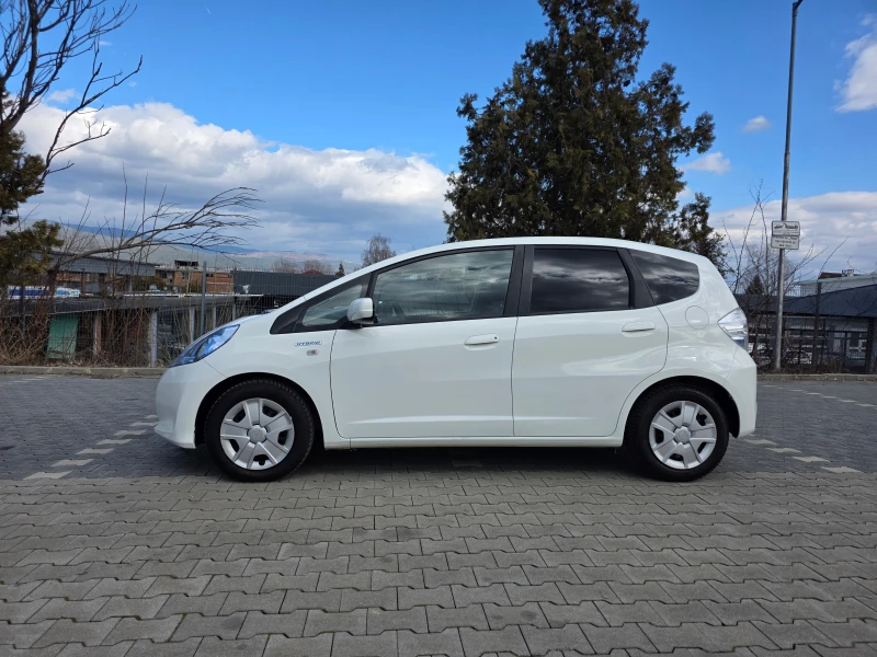 Honda Jazz 1.4 HYBRID, снимка 8 - Автомобили и джипове - 49273525