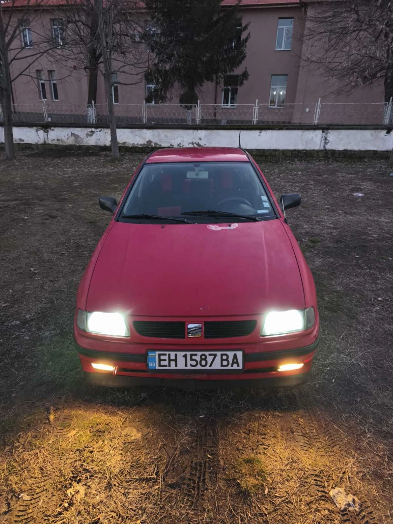 Seat Cordoba 1.8LPG/бензин, снимка 2 - Автомобили и джипове - 49349499