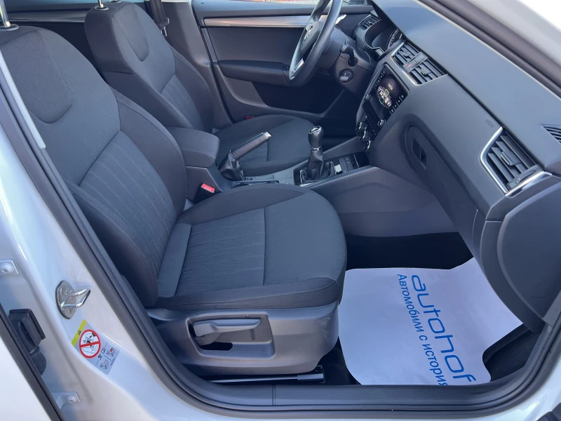 Skoda Octavia STYLE/2.0TDI/150К.С./6МТ, снимка 11 - Автомобили и джипове - 52929656