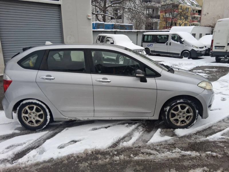 Honda Fr-v, снимка 4 - Автомобили и джипове - 53034518