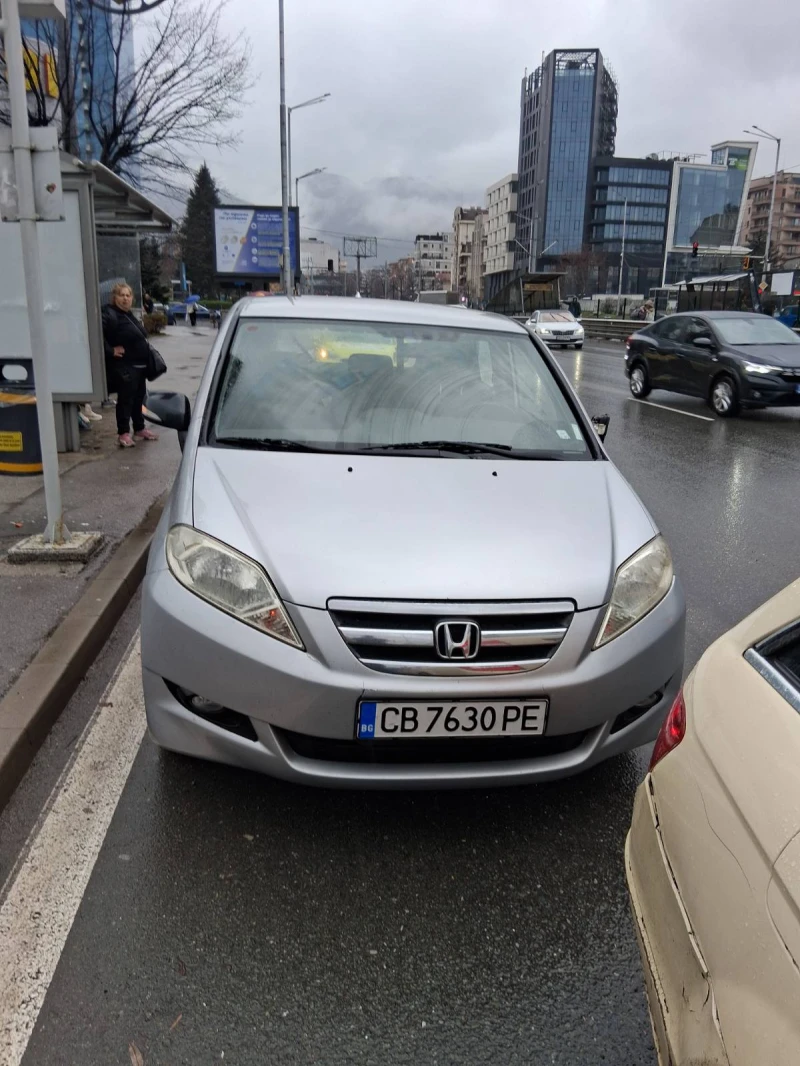 Honda Fr-v, снимка 17 - Автомобили и джипове - 53034518