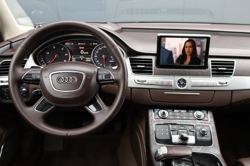 Audi A8 4.2TDI* DESIGN SELECTION* B&O* 360* , снимка 9 - Автомобили и джипове - 53476979