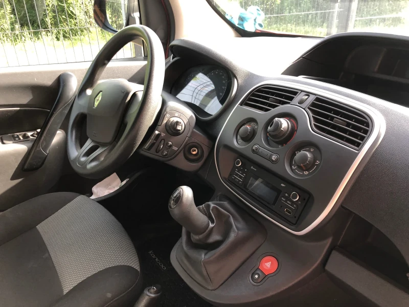 Renault Kangoo 1.5 TDCI -Euro6, снимка 7 - Автомобили и джипове - 53595980