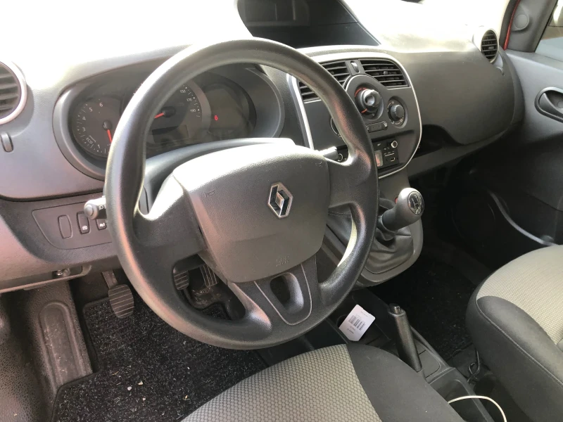 Renault Kangoo 1.5 TDCI -Euro6, снимка 6 - Автомобили и джипове - 53595980