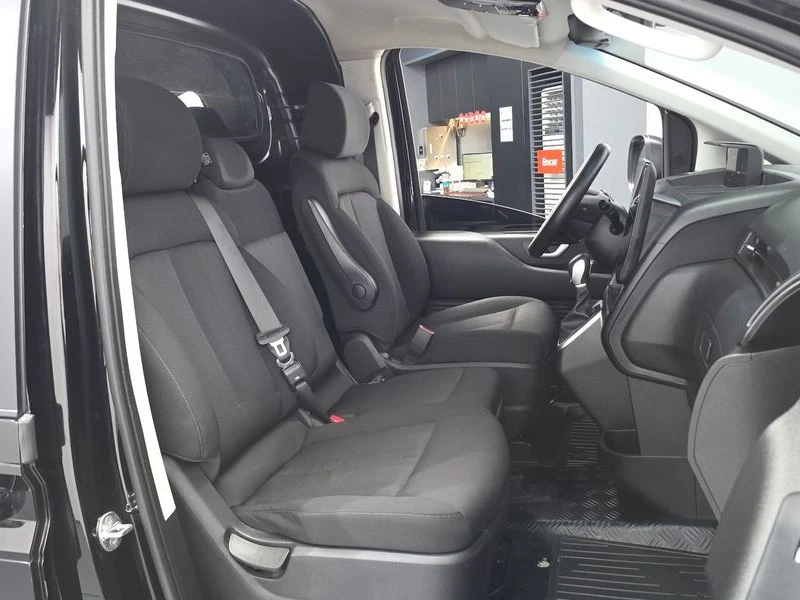 Hyundai Staria * 3МЕСТЕН* КАРГО* , снимка 11 - Автомобили и джипове - 55662764