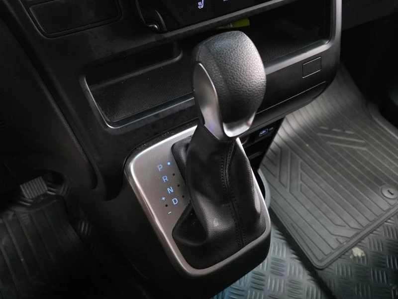 Hyundai Staria * 3МЕСТЕН* КАРГО* , снимка 9 - Автомобили и джипове - 55662764