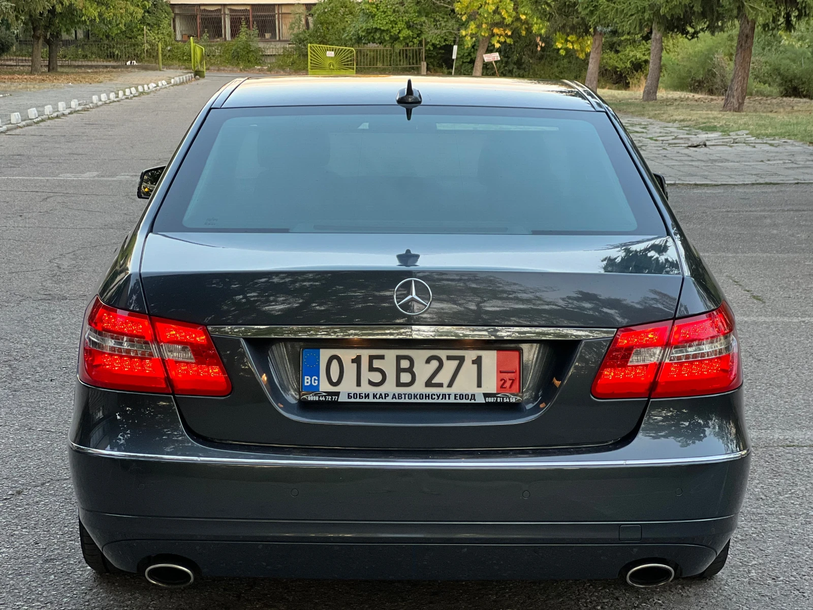 Mercedes-Benz E 350 ДИСТРОНИК/ПОДГРЕВ/ОБДУХВАНЕ/ХАРМАН/МЕМОРИ - изображение 4