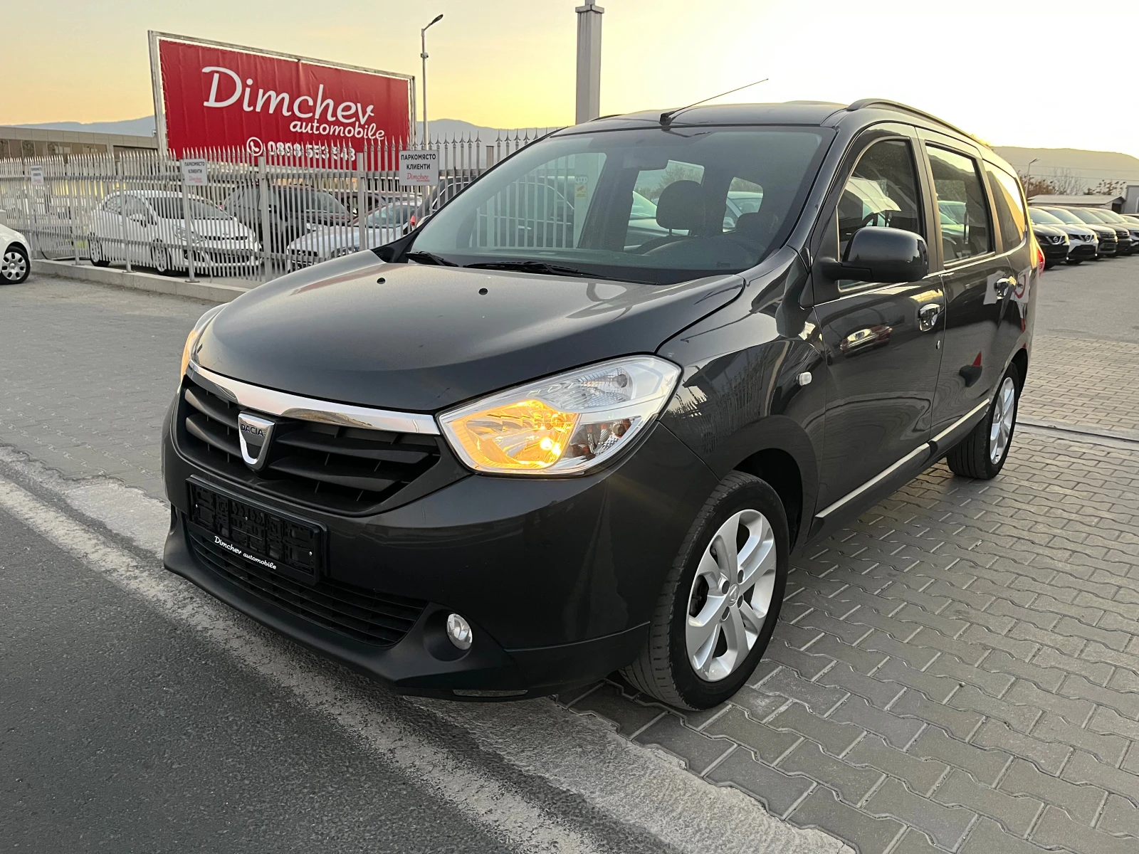 Dacia Lodgy 1.5 DCI 110k.c - изображение 2