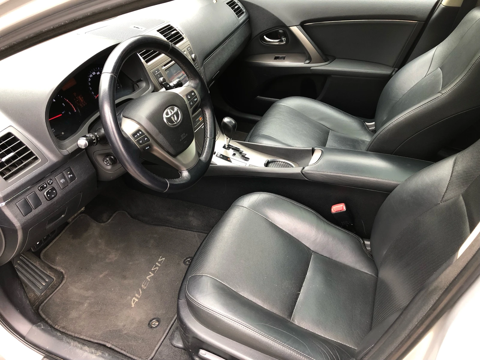 Toyota Avensis 2.2 D-CAT FACELIFT - изображение 5