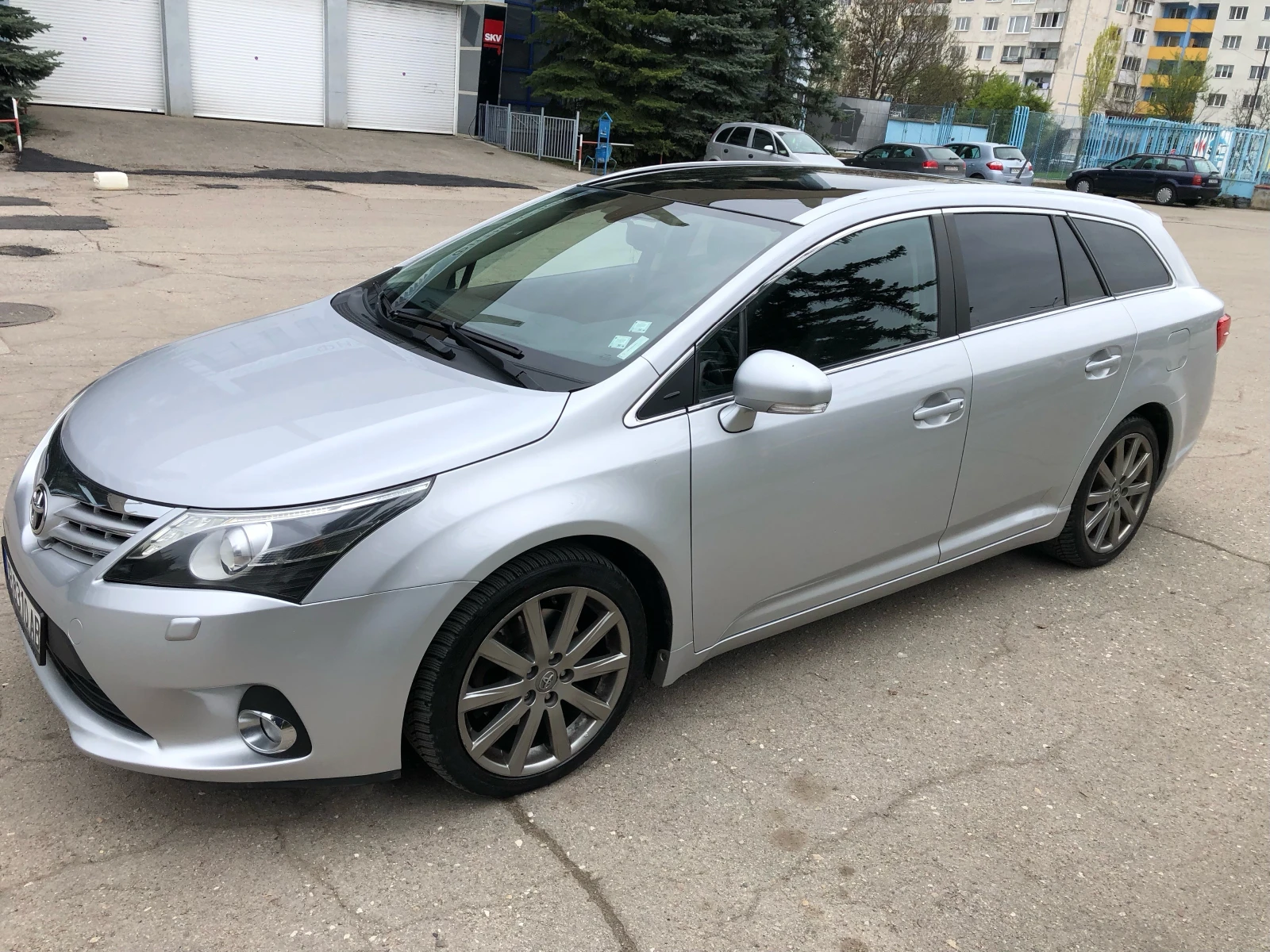 Toyota Avensis 2.2 D-CAT FACELIFT - изображение 3