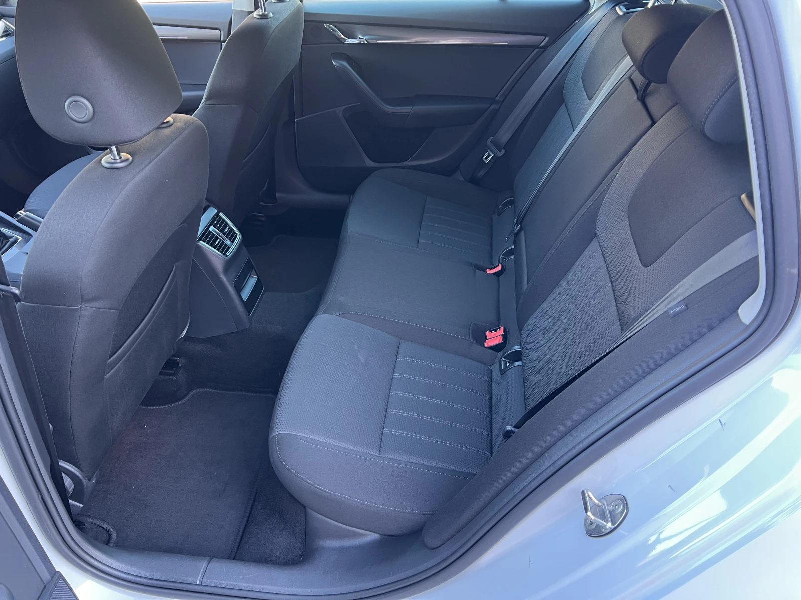 Skoda Octavia STYLE/2.0TDI/150�.�./6�� | Mobile.bg � ����������� 12