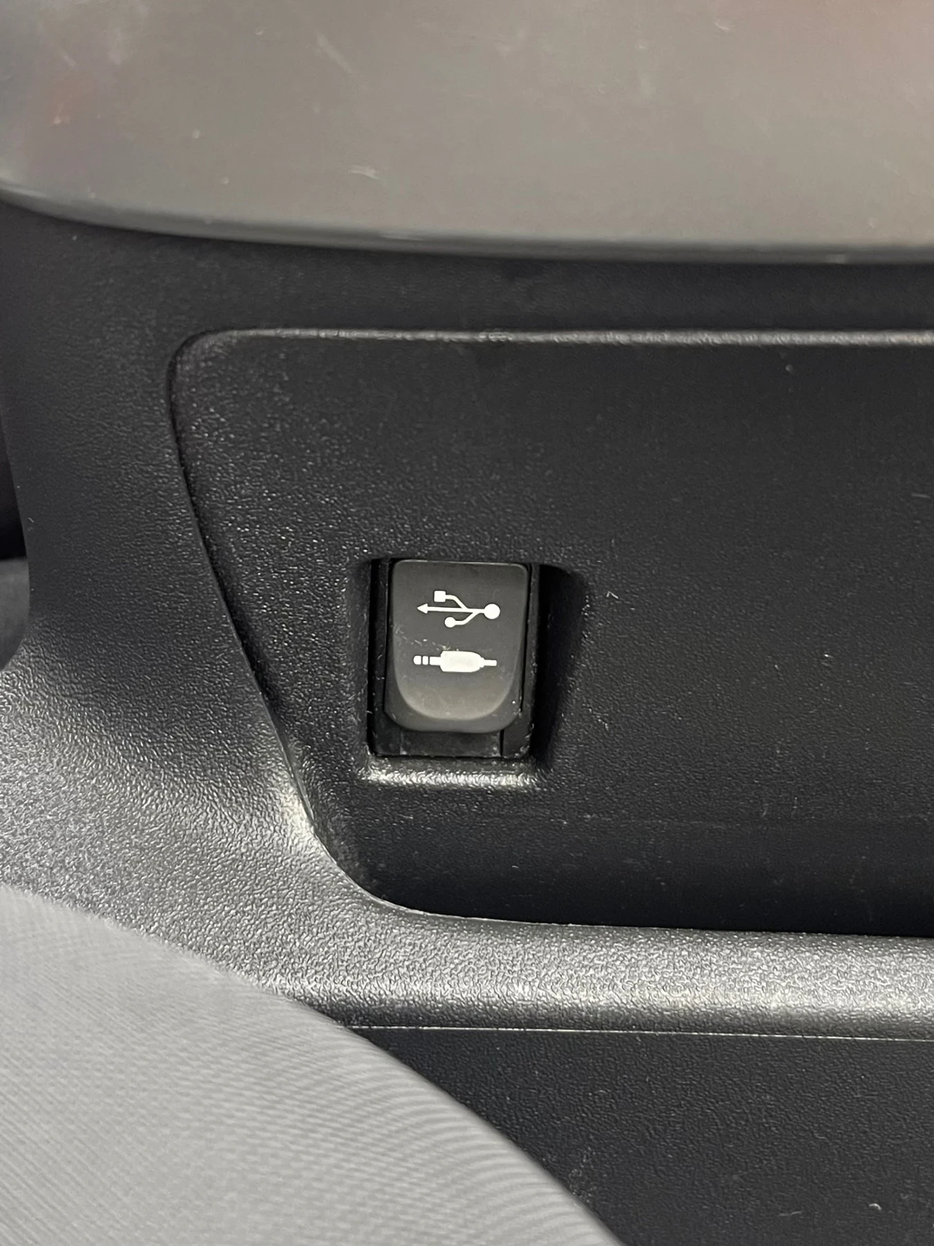 Toyota Verso Facelift 1.6 d4d 6+ 1, снимка 11 - Автомобили и джипове - 53779891