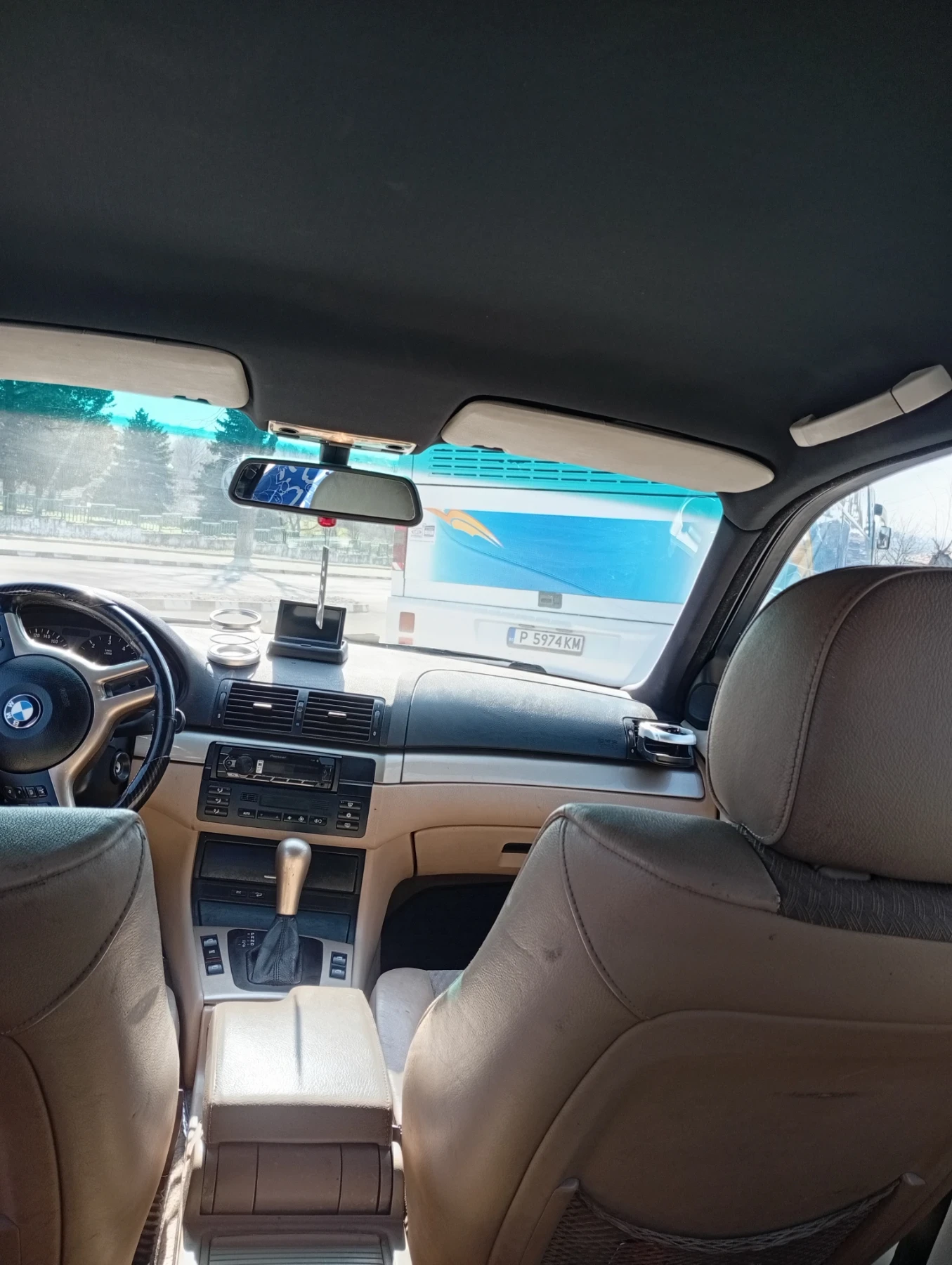 BMW 330, снимка 9 - Автомобили и джипове - 53932473