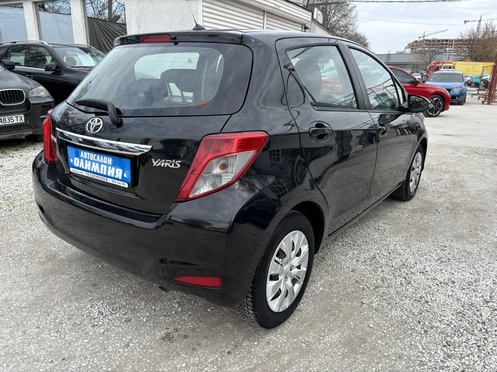 Toyota Yaris 1.3 VVTi-100 к.с., снимка 5 - Автомобили и джипове - 53987449