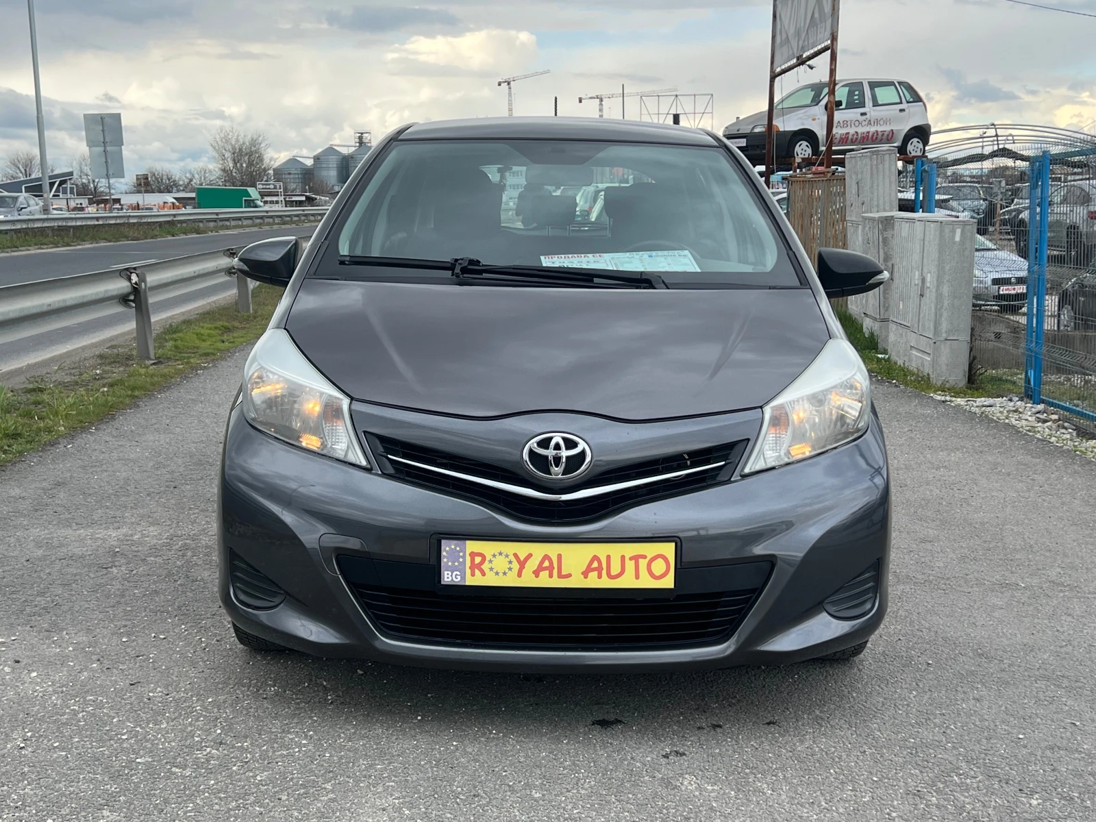 Toyota Yaris ЛИЗИНГ-КЛИМА-КАМЕРА, снимка 6 - Автомобили и джипове - 54008324