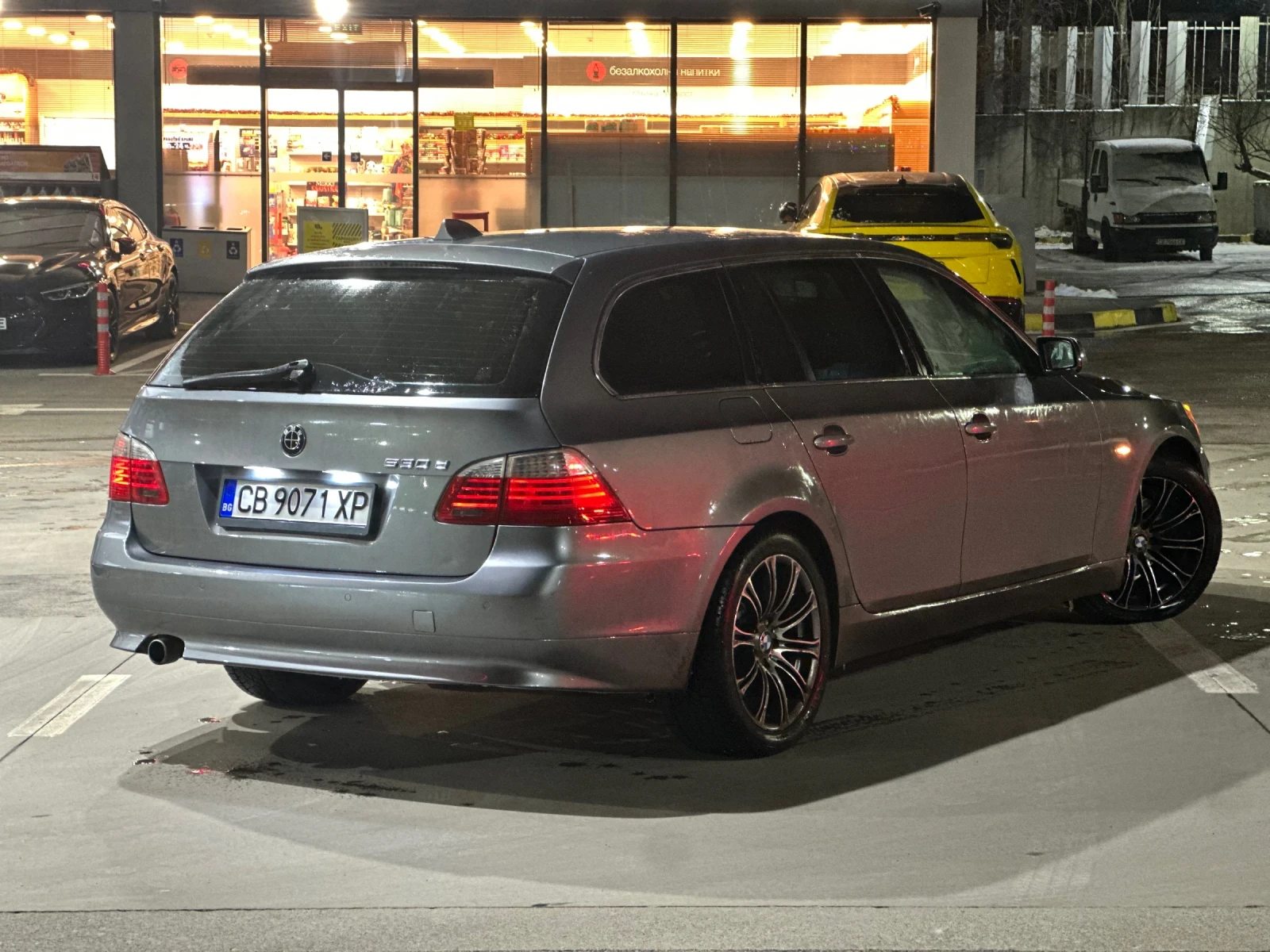 BMW 530, снимка 10 - Автомобили и джипове - 54070589