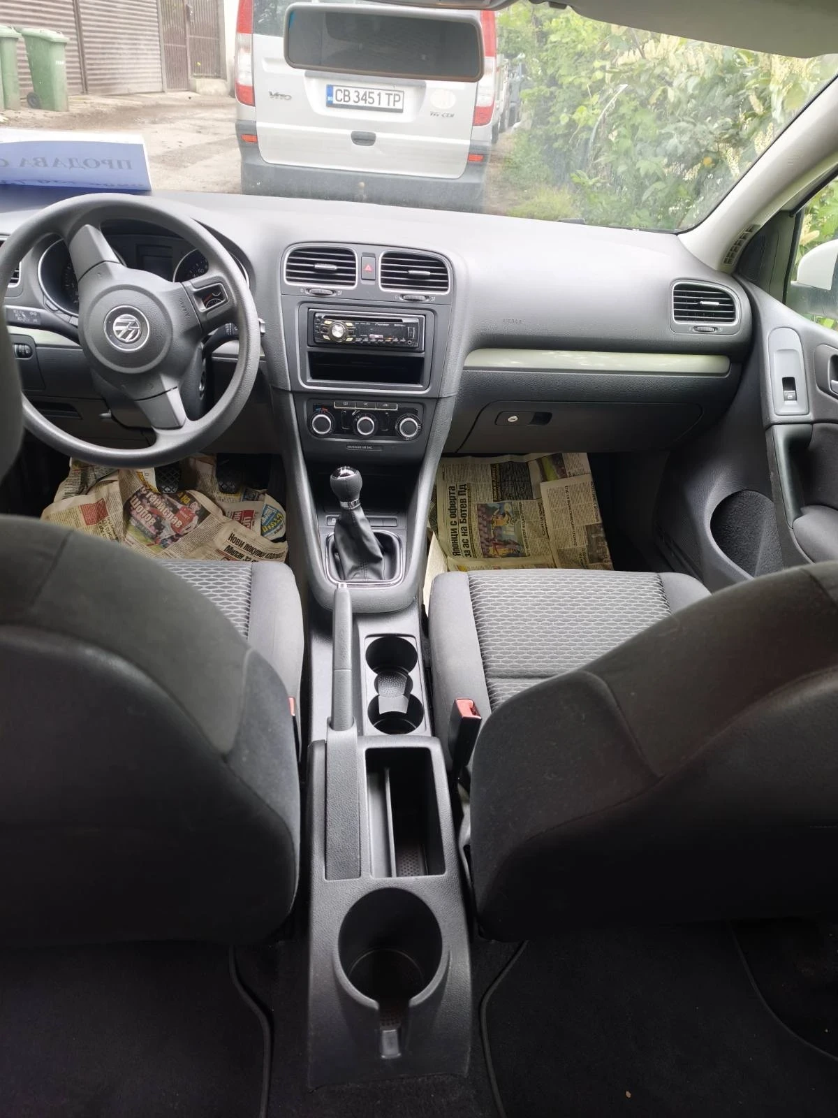 VW Golf 1.4i 106kc като нова, снимка 9 - Автомобили и джипове - 54409840