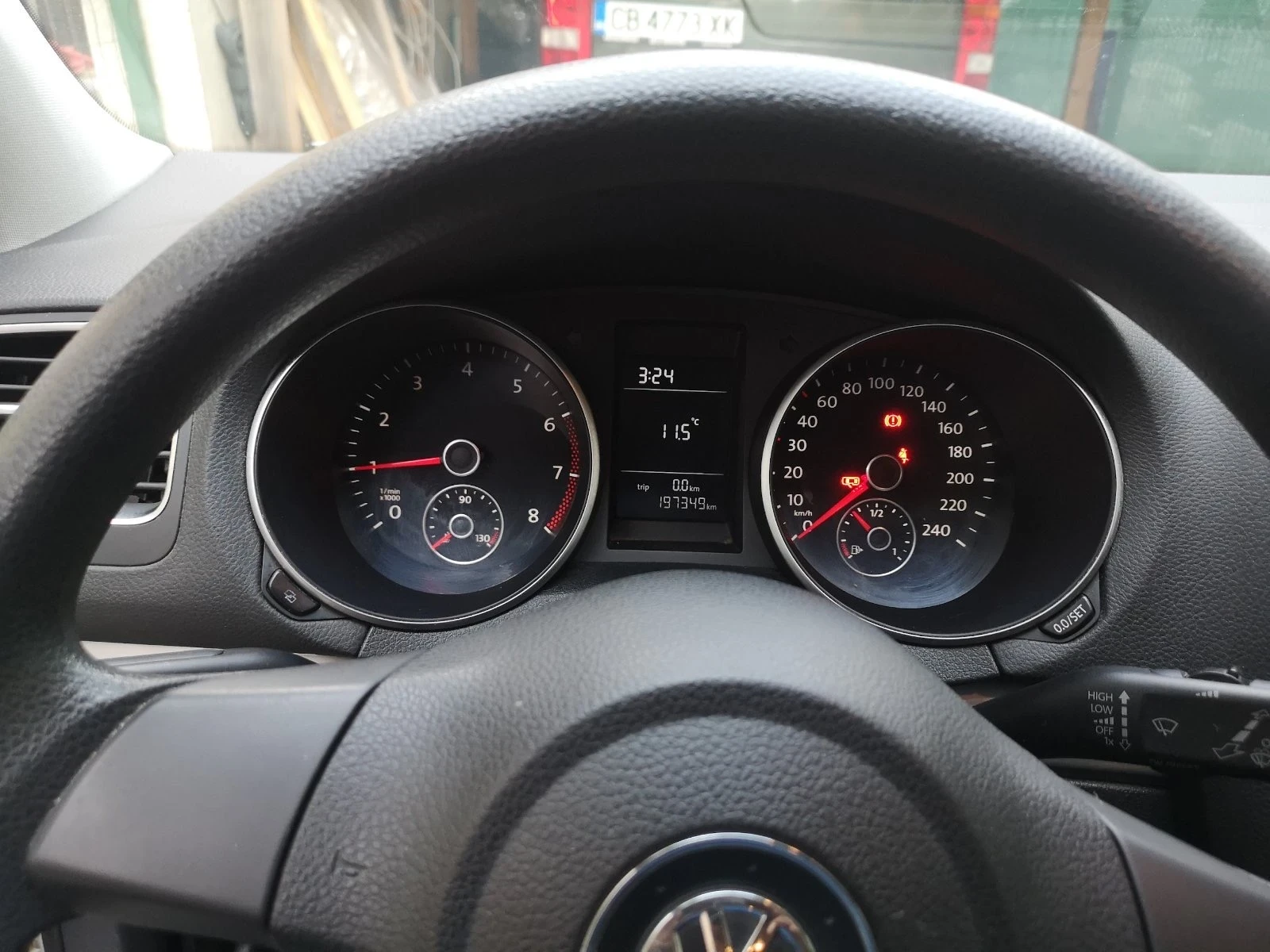 VW Golf 1.4i 106kc като нова, снимка 7 - Автомобили и джипове - 54409840