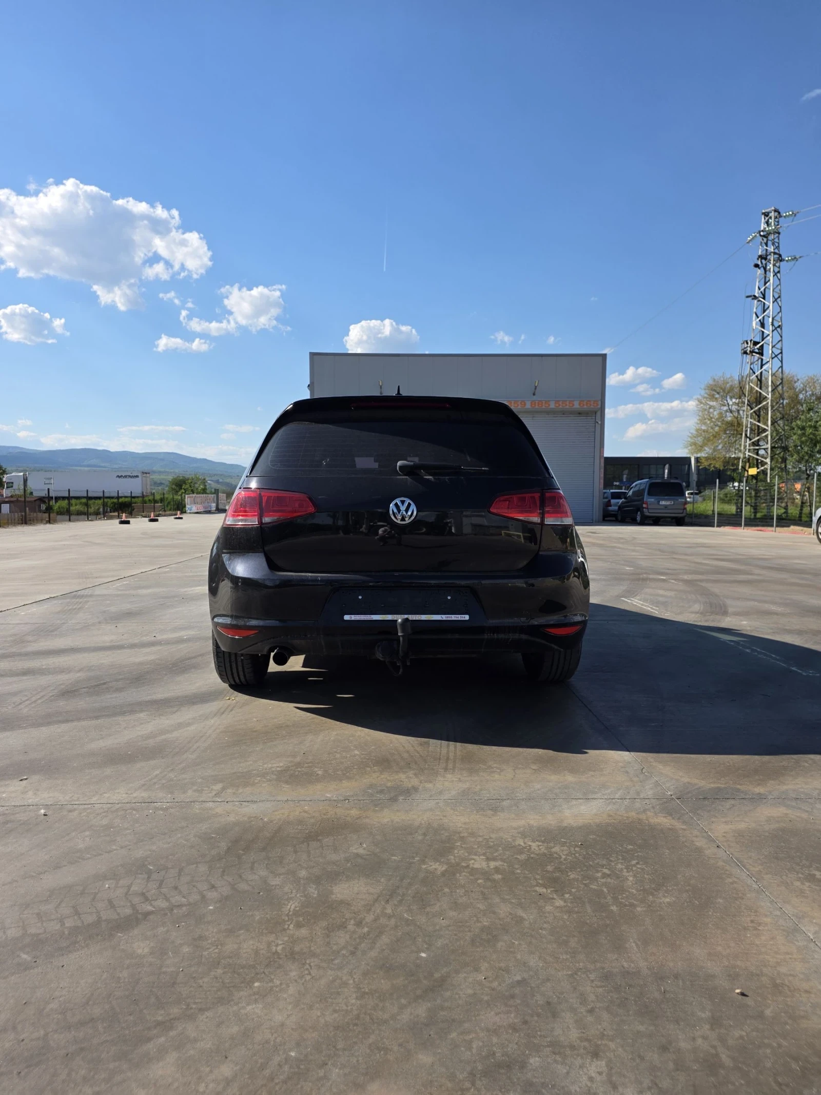 VW Golf 1.6 TDI , снимка 6 - Автомобили и джипове - 54435816