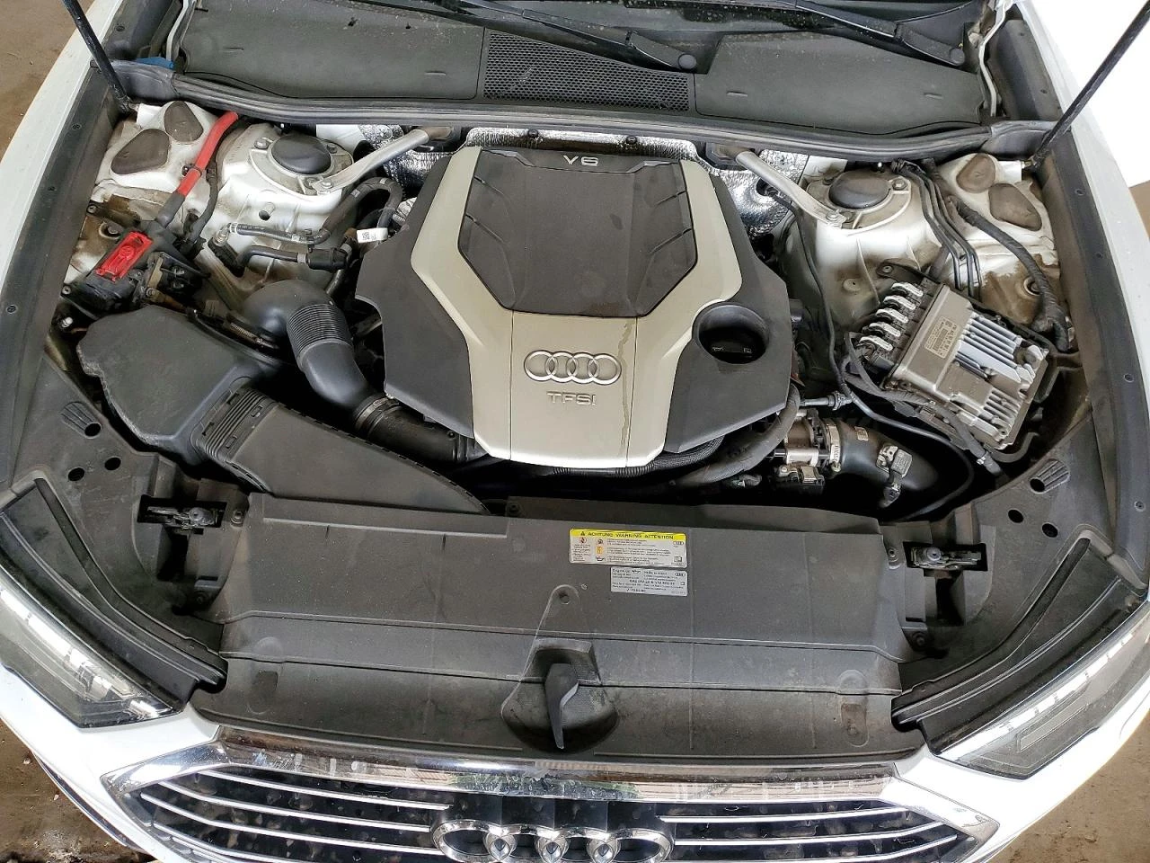 Audi A6 PREMIUM PLUS, снимка 11 - Автомобили и джипове - 54510427