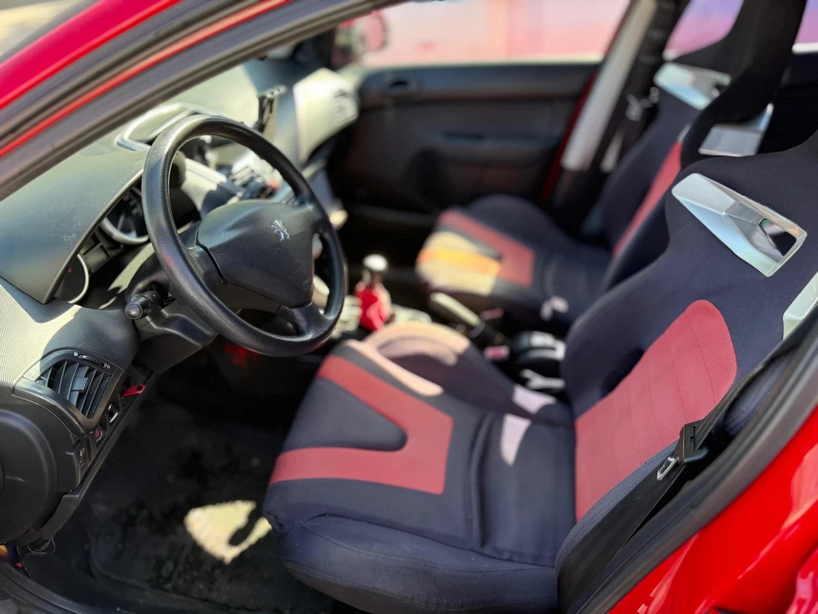 Peugeot 206 1.1i (60 к.с.) Euro 5, снимка 11 - Автомобили и джипове - 54567696