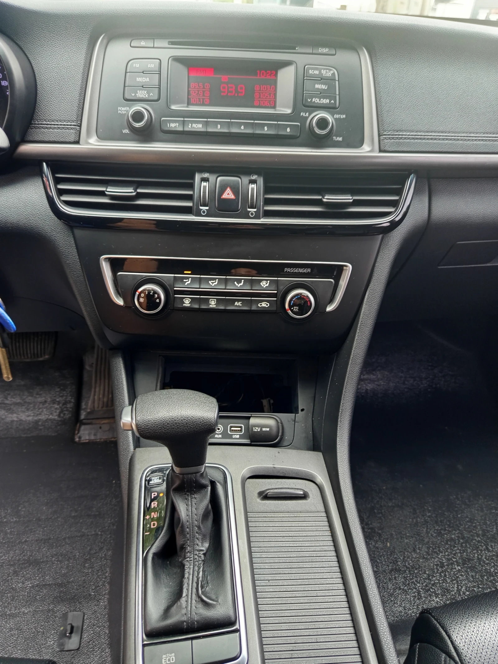 Kia K5 2.0 Течна фаза, снимка 8 - Автомобили и джипове - 54647093