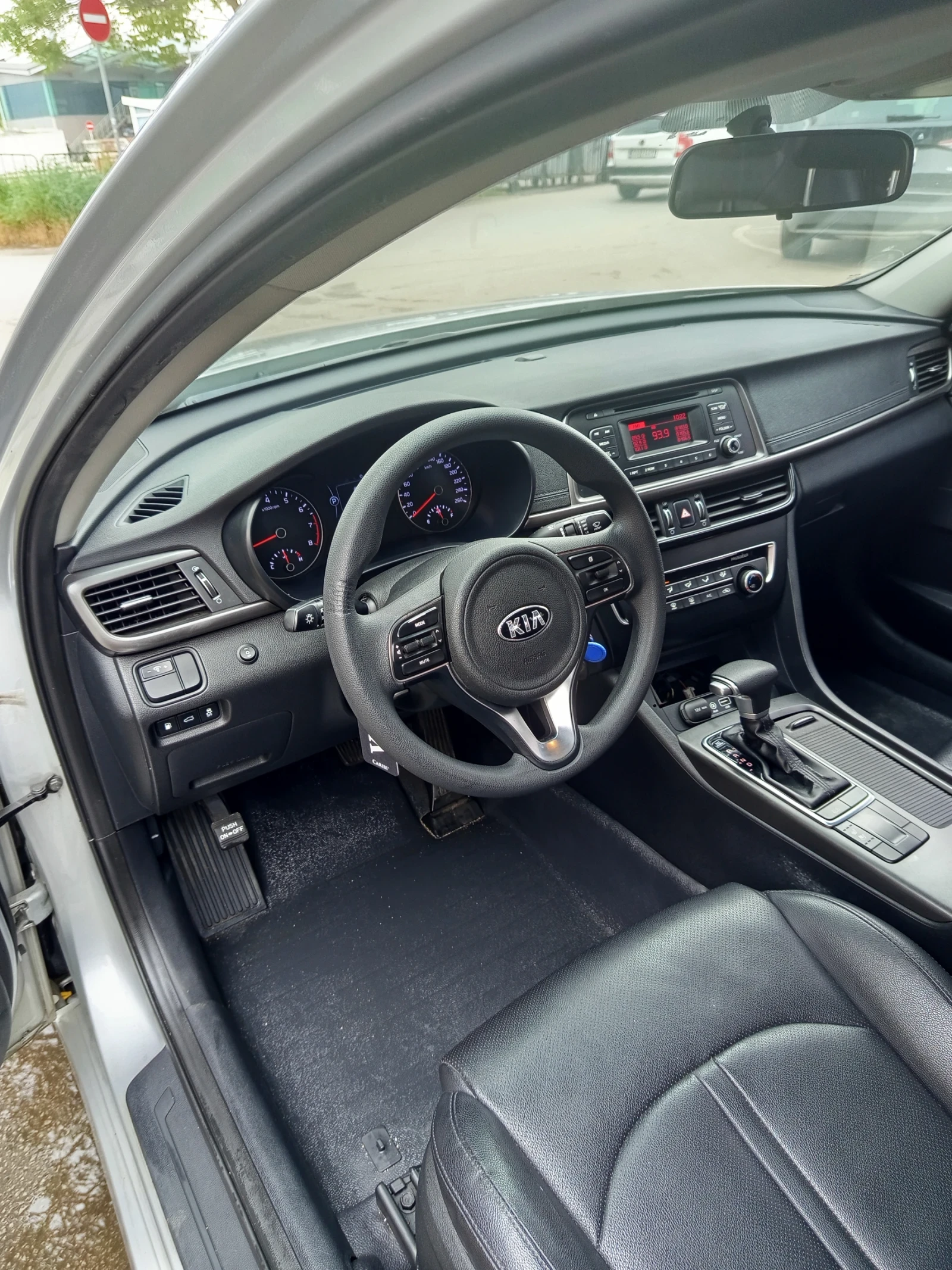 Kia K5 2.0 Течна фаза, снимка 9 - Автомобили и джипове - 54647093
