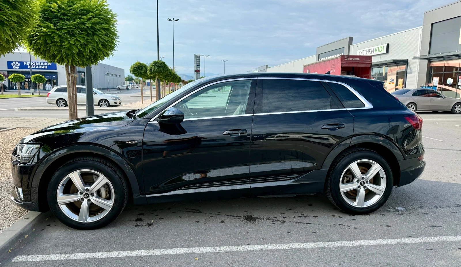 Audi E-Tron 50 Quattro , снимка 4 - Автомобили и джипове - 54938094
