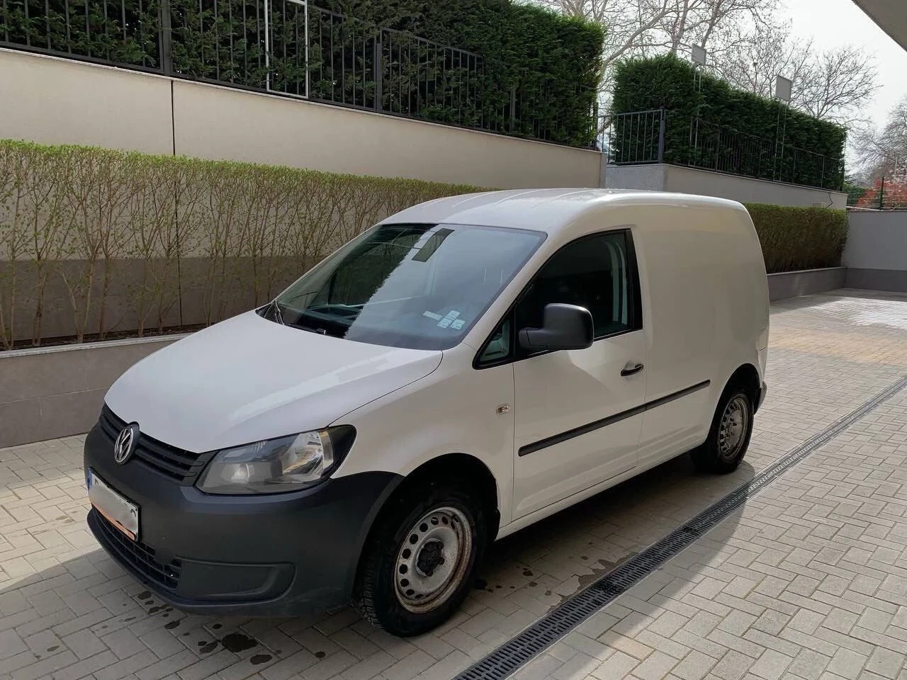 VW Caddy, снимка 2 - Автомобили и джипове - 55555152