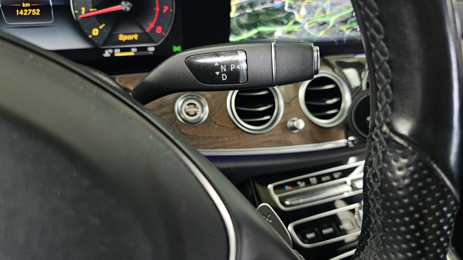 Mercedes-Benz E 300 360* BLIND SPOT* ��. ��������* ���* ������ ���� | Mobile.bg � ����������� 9
