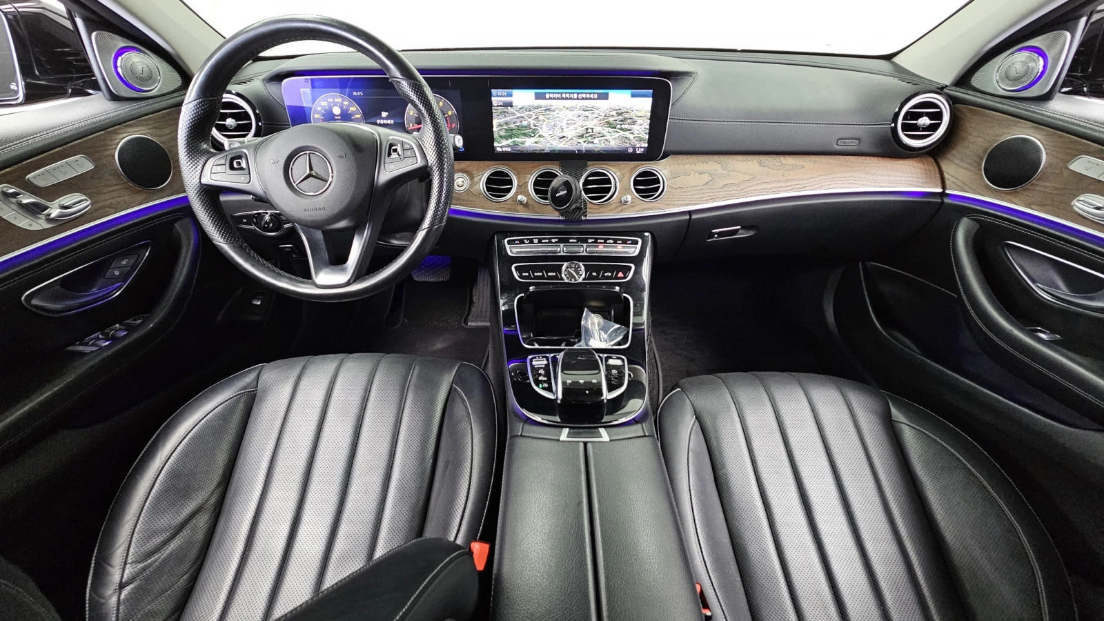 Mercedes-Benz E 300 360* BLIND SPOT* ��. ��������* ���* ������ ���� | Mobile.bg � ����������� 7