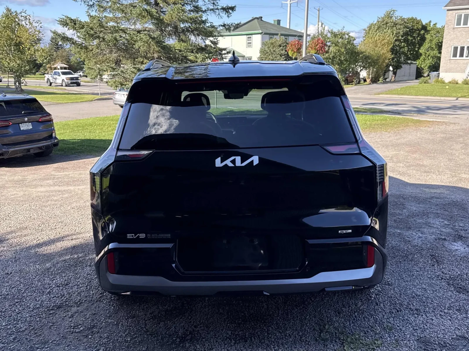 Kia EV9 GT-Line AWD, снимка 3 - Автомобили и джипове - 56056662