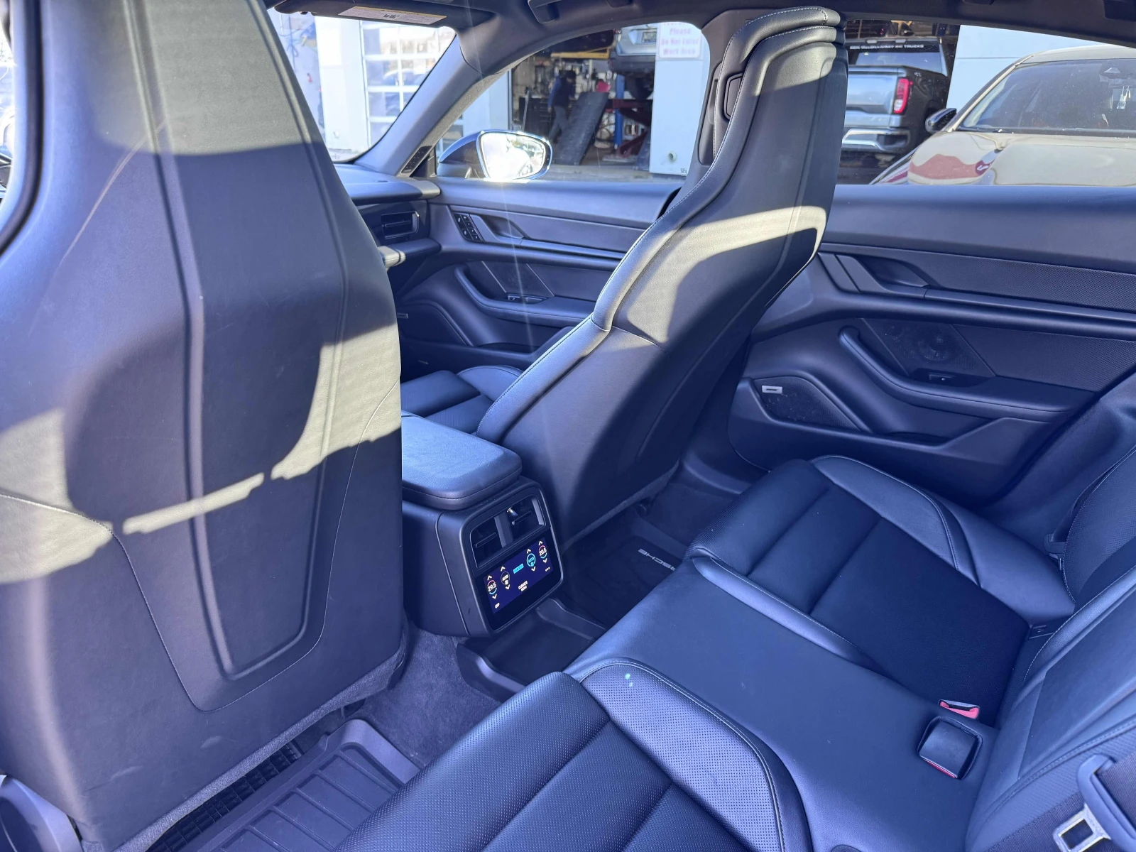 Porsche Taycan 4S* AWD* �����*  | Mobile.bg � ����������� 11