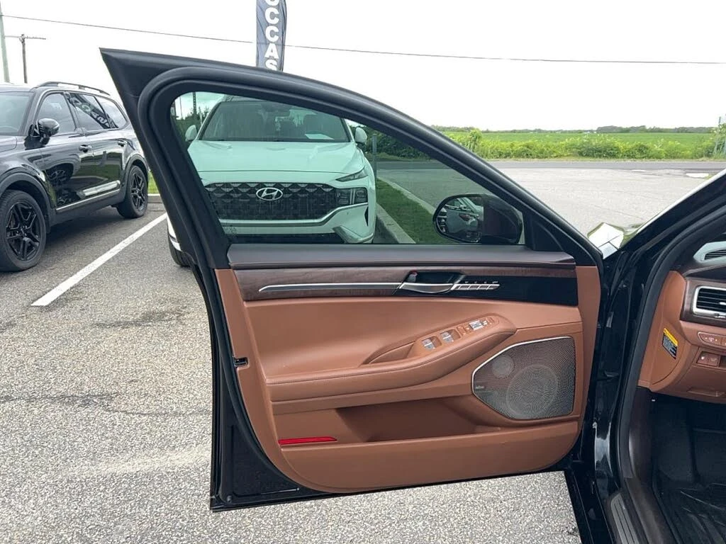 Genesis G90 5.0 V8 AWD* FULL* 360 ������* ���������* ������ �� | Mobile.bg � ����������� 9