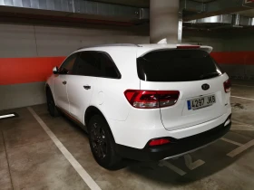 Kia Sorento 2.2 CDTI 4X4 * CARPLAY* , снимка 16