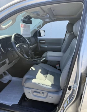 Toyota Sequoia 4WD * 8 МЕСТА * СЕРВИЗНА ИСТОРИЯ * CARFAX *  | Auto.bg — изображение 5
