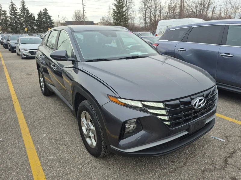 Hyundai Tucson 2023 Essential * CARFAX * БЕЗ ПЪРВОНАЧАЛНА ВНОСКА, снимка 4 - Автомобили и джипове - 52901231