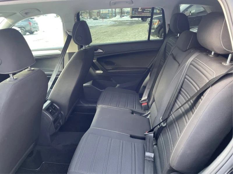VW Tiguan МЪРТВА ТОЧКА* КАМЕРА* DIGITAL* ПОДГРЕВ* CARPLAY, снимка 10 - Автомобили и джипове - 53114917